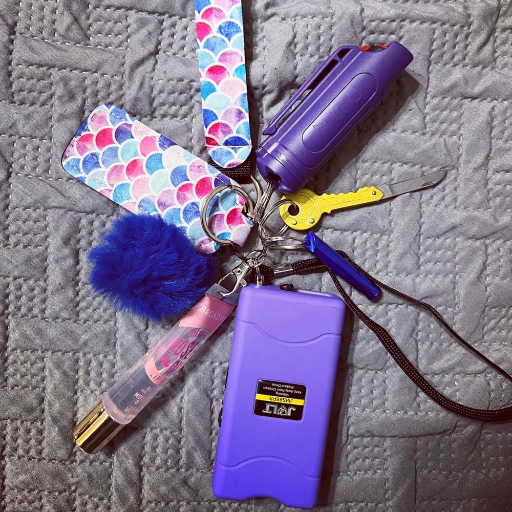 Mermaid Scales - Women’s Essential Keychain